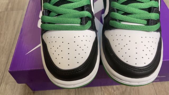 THE NIKE SB DUNK LOW CLASSIC GREEN IS FIRE! смотреть онлайн