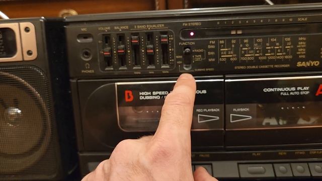 Sony CFS-710F + Sanyo MW171K смотреть онлайн