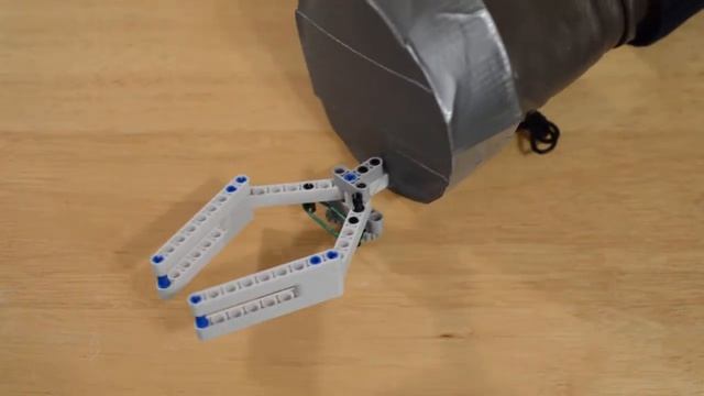 EVA Bionic Gripper Interface - Gena, Scout, Matthew смотреть онлайн