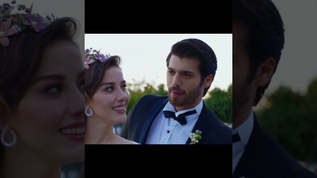 "Declaración de Can Yaman de Özge Gürel: 'Es un honor trabajar con él'" смотреть онлайн