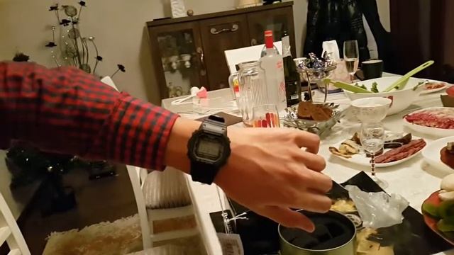 Застольный обзор часов Casio Gshock DW5600 смотреть онлайн