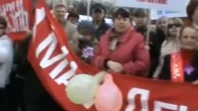 Первомайская демонстрация в Смоленске смотреть онлайн