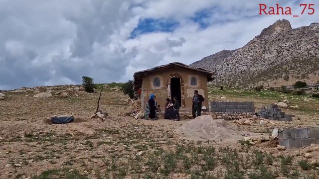 "Rescue mission: Razia and Narges join together to save the world from Mahdi" смотреть онлайн