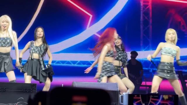 LE SSERAFIM - Easy Fancam At Coachella Weekend 1 04-13-24