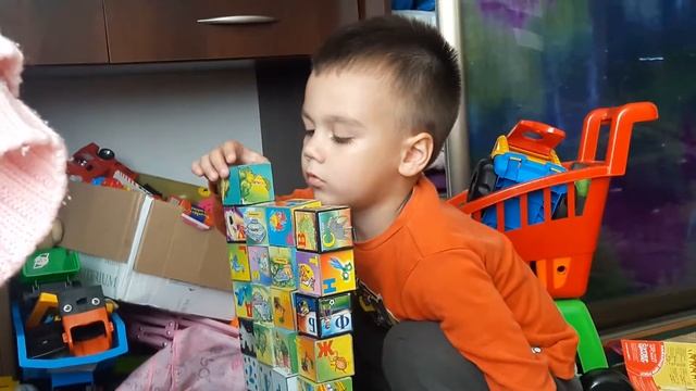 Он стратег, он даже тактик, словом - спец. Сила, воля плюс характер - молодец! Четок, собран... смотреть онлайн