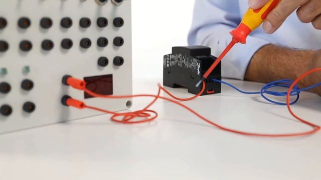 Jak podłączyć przetwornik temperatury? смотреть онлайн