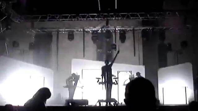 Stromae Silence Live@Feria de Beziers 2011 смотреть онлайн