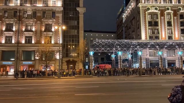ЦЕНТР МОСКВЫ-РЕПЕТИЦИЯ ПАРАДА смотреть онлайн