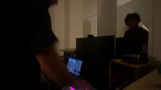 Ableton Push DJ Set Febuary 2023 Rayne Beckman смотреть онлайн
