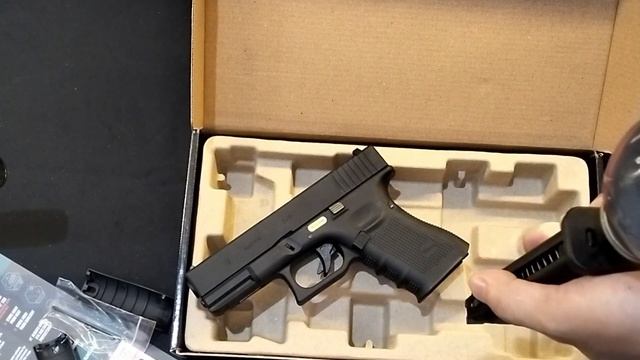 WE Airsoft Glock 19 Gen 4 video testing. Unit of Sir Jerome #airsoft смотреть онлайн