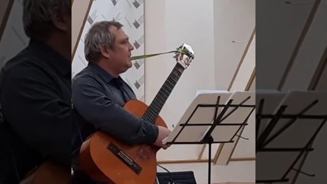 Павел Ивакин читает свои стихи "корабли"