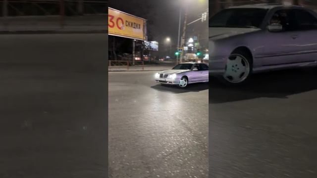 дрифт по махачкале w210e55AMG смотреть онлайн