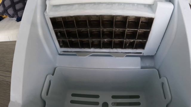 We needed more ICE and it delivered - NewAir Clear Ice (Clearice40) смотреть онлайн