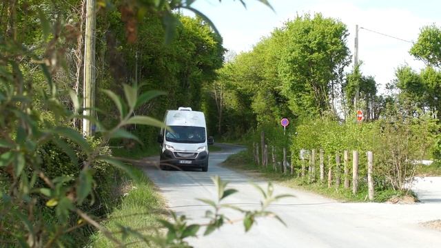 Essai de l'Electron II, véhicule utilitaire 100 % électrique смотреть онлайн