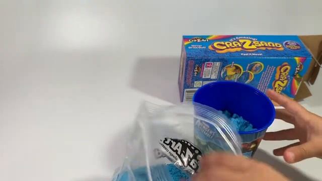 Kids play with kinetic sand and Kinder surprise egg смотреть онлайн