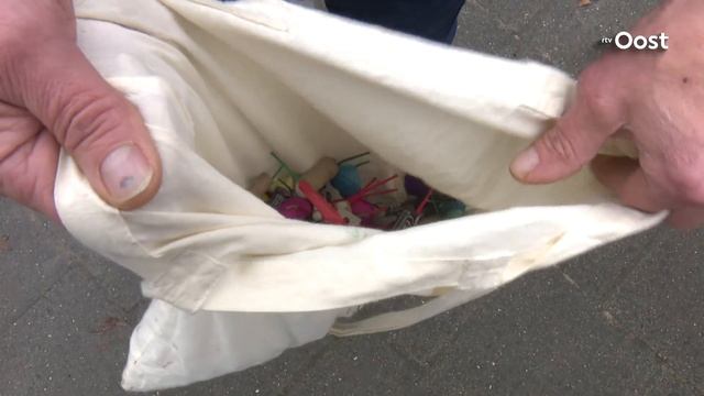 Zo handhaven BOA's vuurwerkverbod in Twente | RTV Oost смотреть онлайн