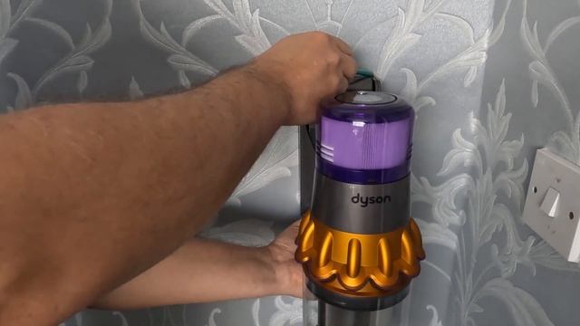 V15 Cordless Vacuum Cleaner: Dyson Detect Absolute смотреть онлайн