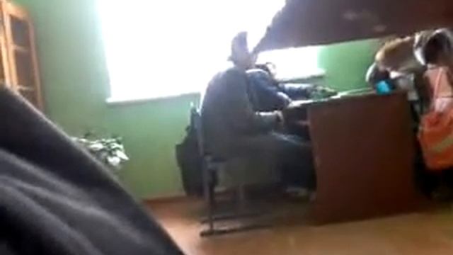 Студент на паре... смотреть онлайн