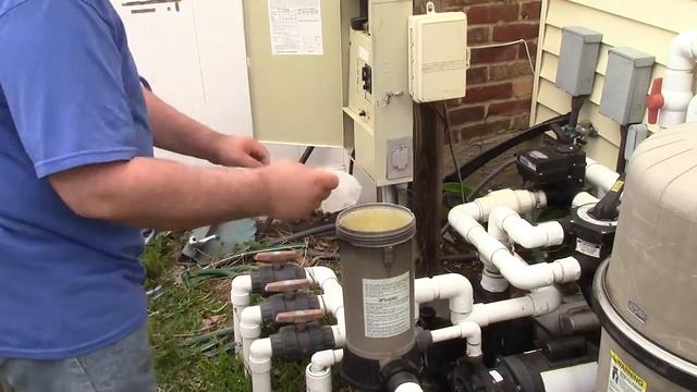Pool Opening 2019, Part 7 - Adding Chlorine Tabs To An Automatic Chlorinator смотреть онлайн