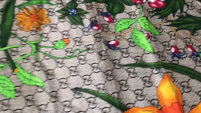 Good Density Gucci Floral Pattern смотреть онлайн