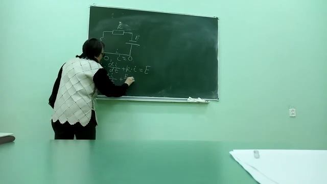 Линейные дифференциальные уравнения первого порядканачало смотреть онлайн