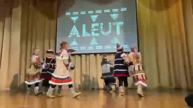 Aleutyu_dance1