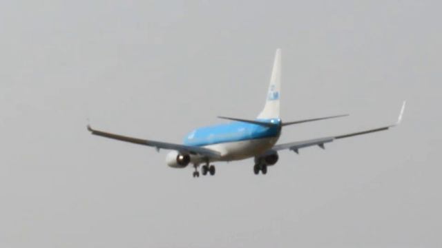 KLM PH-BCB landing at Ferihegy (teszt video HD) смотреть онлайн