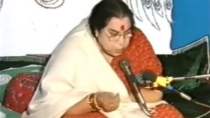 Шри Матаджи охлаждает правый канал