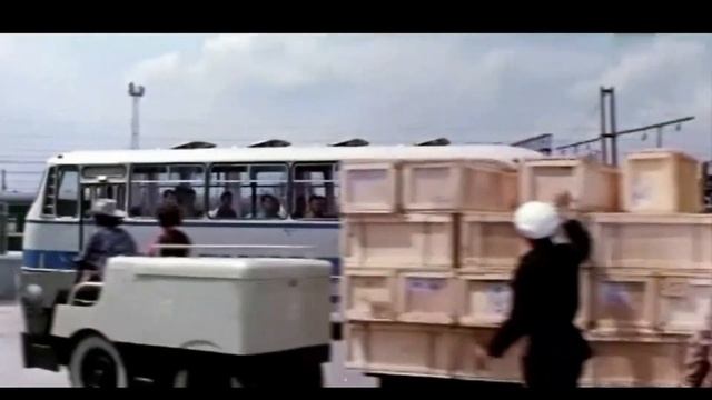 Автобус ЛАЗ-695 в советских фильмах смотреть онлайн