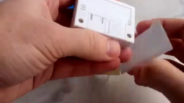 Indoor Temperature and Humidity Monitor Digital Thermometer (gearbest.com) смотреть онлайн