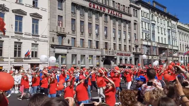 #315СПБ ПАРАД Физкультурников на Невском, день города 27.05.2018 смотреть онлайн