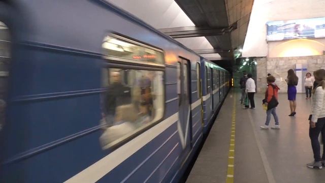 Метропоезд 81-717.5/714 (ЛВЗ) (Номерной) №245 смотреть онлайн