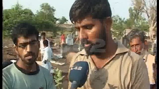 Mughaliya Graveyard Graves Damaged Due Heavy Rain Shahdara Pkg By Muhammad Idrees City42 смотреть онлайн