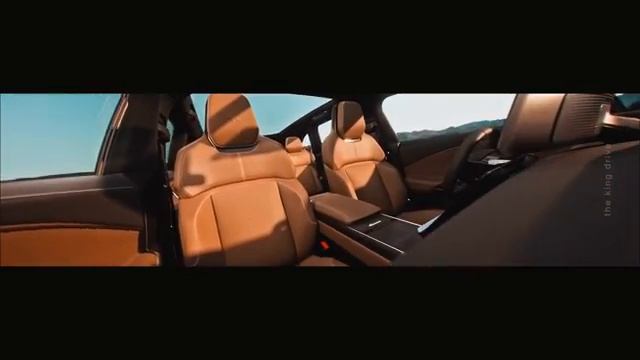 Mercedes показал свой Lamborghini Urus смотреть онлайн