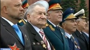 154 ОКП  Парад  вынос флага России и знамени Победы