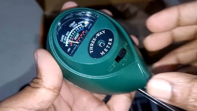 Three Way Soil Meter For Moisture, Light Intensity and pH Testing Meter n смотреть онлайн