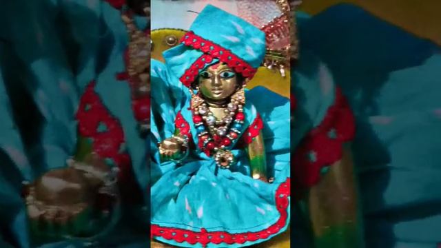 # jai shree radha krishna #song #shots #laddu #braj me baslo mujhe ke apna bna lo mujhe смотреть онлайн