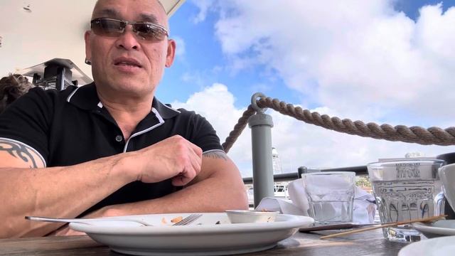 Review Làng của Những Người Giàu,Sống ở Khu Đắt Đỏ Tại Nam California смотреть онлайн
