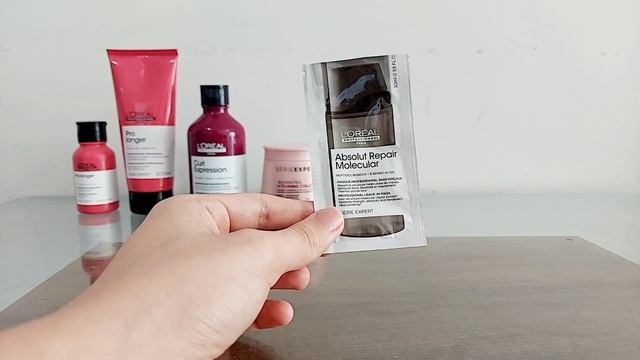 RESENHA ABSOLUT REPAIR MOLECULAR LOREAL