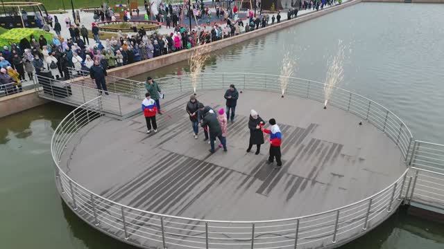 Торжественное открытие второго этапа набережной «Парка времён» смотреть онлайн