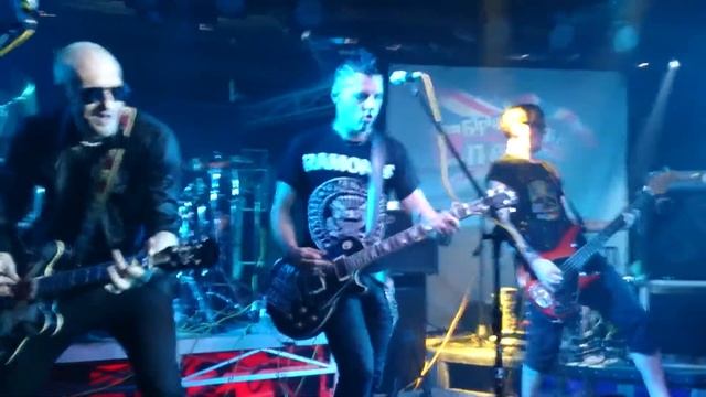 22. Питер рок-н-ролл - Бригадный подряд (Тула 1 марта RockClub M2) смотреть онлайн