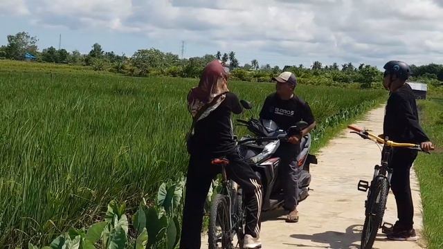 Baru DIPINANG Langsung diGENJOT ke Areal PerSAWAHAN | Sepeda POLYGON PREMIERE 4 2021 смотреть онлайн