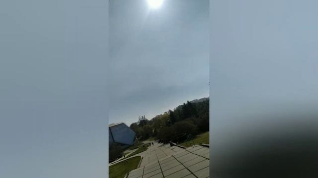 КАРАНТИН в Киеве 5апреля2020. Сколько людей в парке перед ужесточением КАРАНТИНА в Украине смотреть онлайн