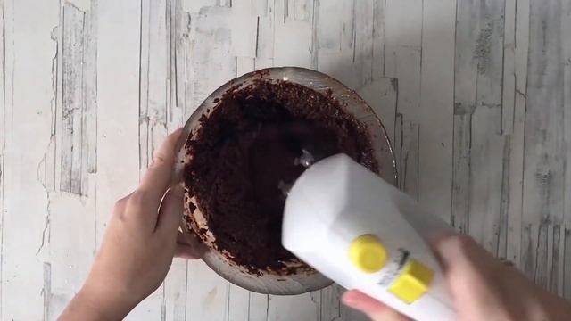 КАК ПРИГОТОВИТЬ КЕКС БЕЗ МУКИ? Сладкая шоколадная выпечка на овсяной муке на десерт смотреть онлайн