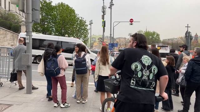 ЦЕНТР МОСКВЫ- ПРОГУЛКА ПО ПЯТНИЦАМ смотреть онлайн