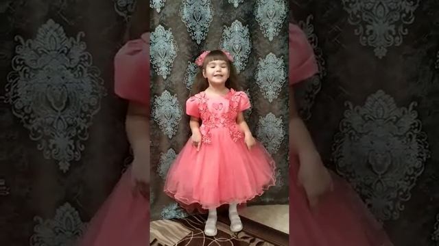 Стихотворение "Папа мой большого роста" смотреть онлайн