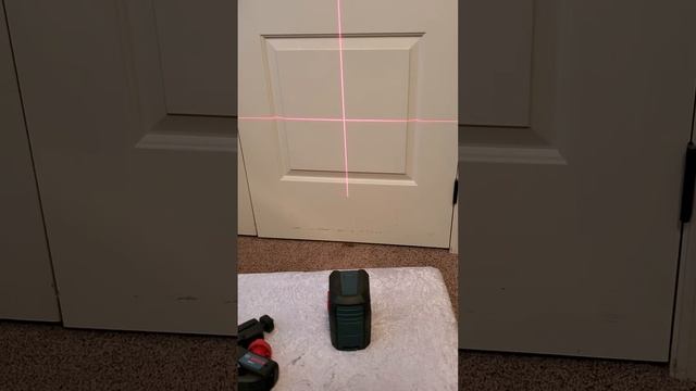 Bosch Self-Leveling Cross-Line Laser GLL 30 S смотреть онлайн