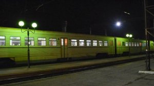Дизель-поезд ДЕЛ02-004 сообщением Апостолово - Николаев-Грузовой отправляется со ст.Апостолово