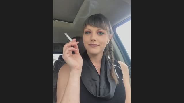 Amberley's smoking (Room 2) смотреть онлайн