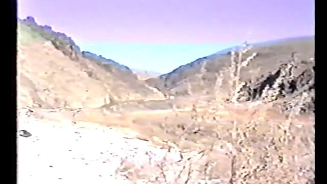 Солдаты СА не поверили Царандою и решили проверить дорогу у блокпоста ДРА. 1987 год смотреть онлайн